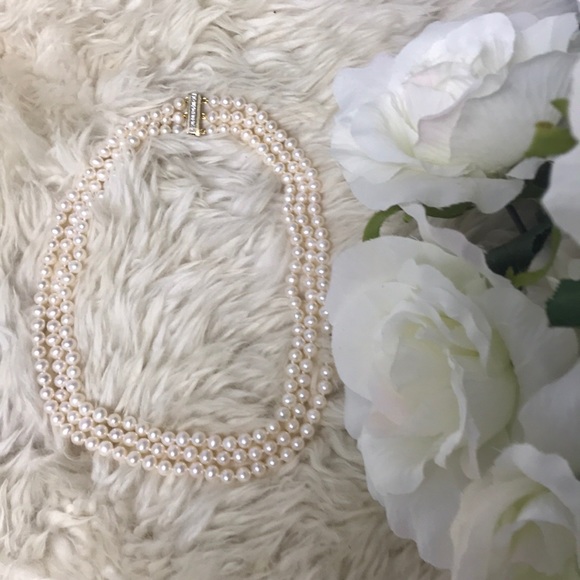 SMYTH 3-Strand Freshwater Pearl Necklace NWOT